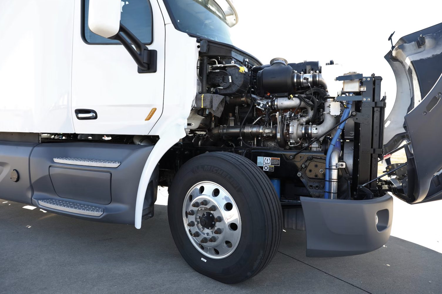Roadside mobile truck repair near Albuquerque interstate routes